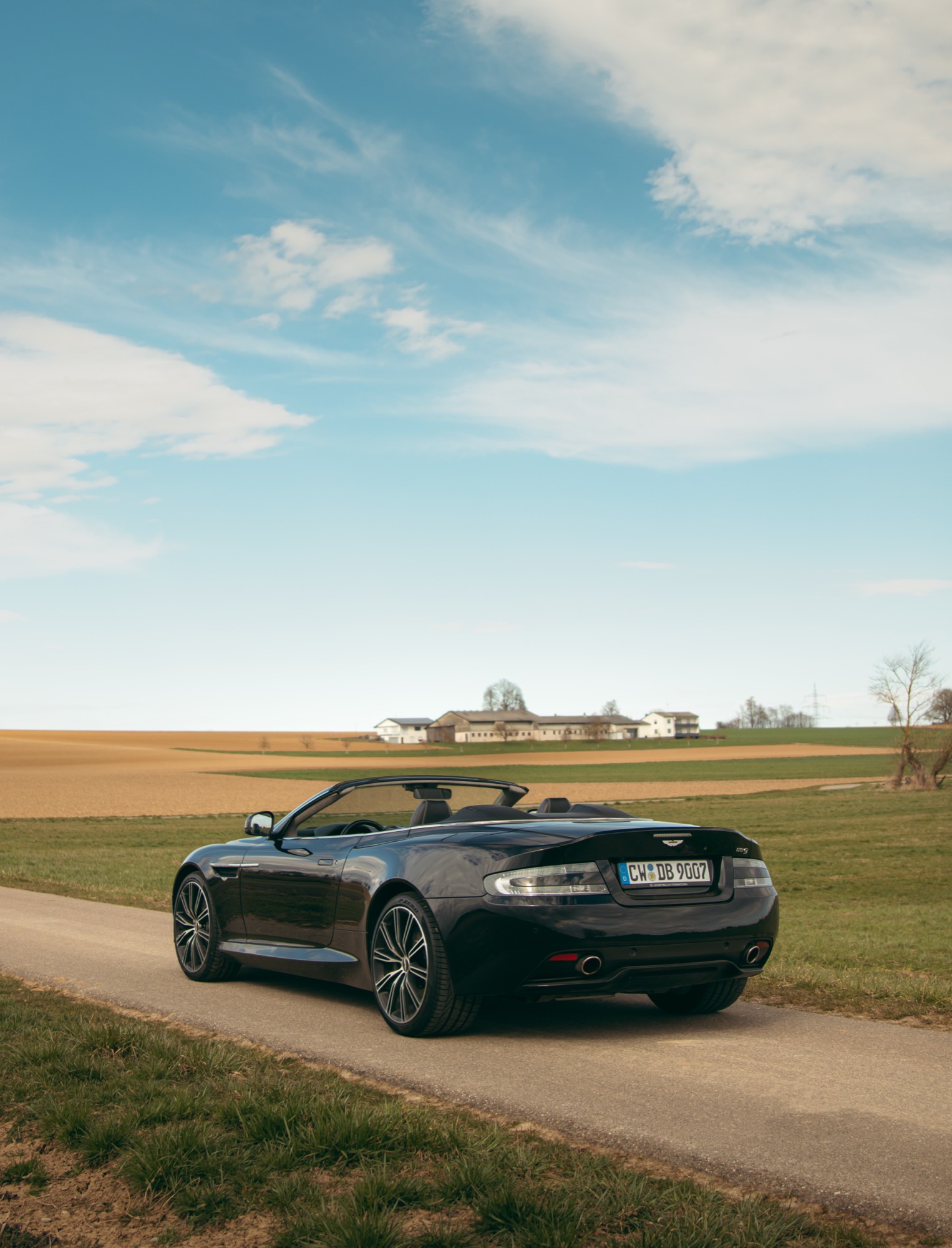 Aston Martin DB9 Volante offen – Sportwagen mieten Stuttgart